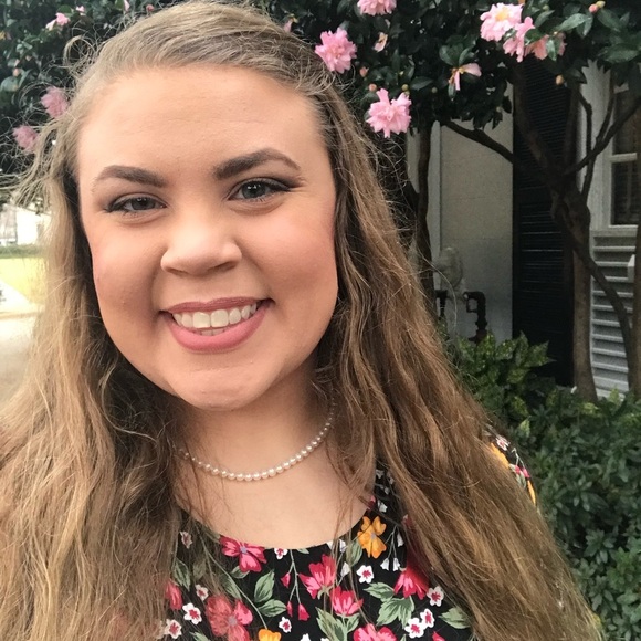 Meet your Posher, Rachael - Picture 3 of 4